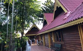 โรงแรมสิบล้านบุรี รีสอร์ท